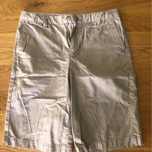 Boys Vineyard Vines khaki shorts